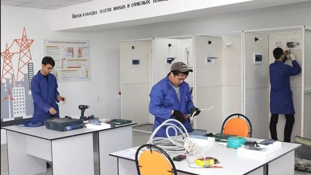 Студенты Карагандинской области встречаются с работодателями для обсуждения карьерных возможностей Атырау