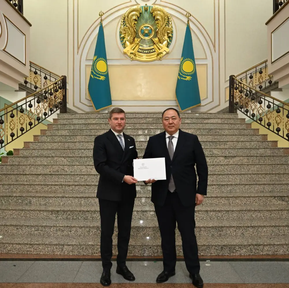 Посол Молдовы встретился с казахстанскими властями Атырау