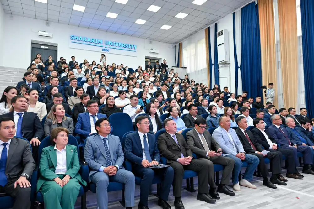 Наука в регионе: молодые умы под крышей акима! Атырау