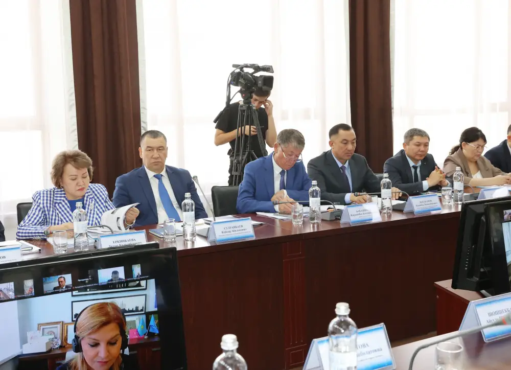 В Таразе состоялось заседание Координационного совета при Уполномоченном по правам человека (4)