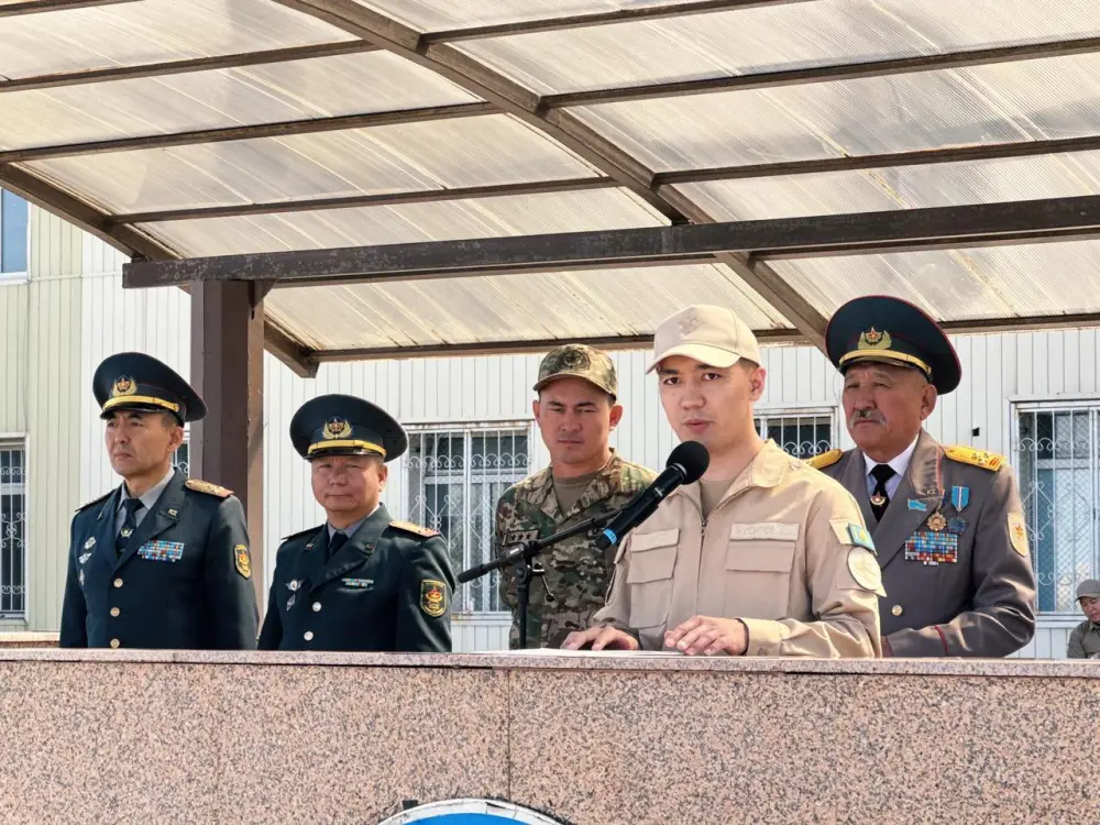 В Астане прошел военно-патриотический сбор молодежи «Айбын-2026» (5)