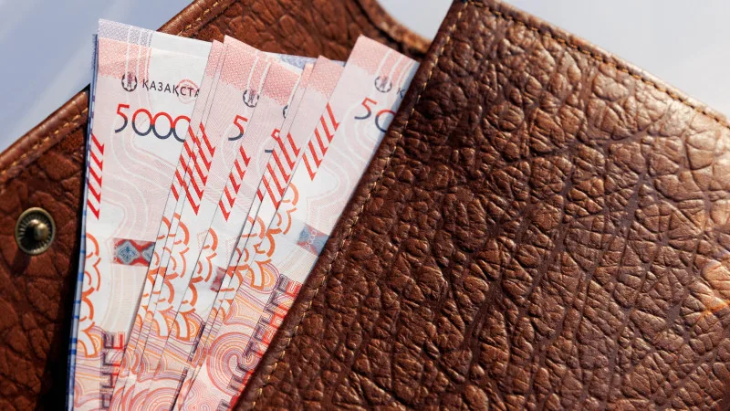 В Казахстане почти завершили разработку программы по повышению благосостояния населения, сообщил заместитель премьер-министра Жумангарин в кулуарах Мажилиса. Ожидается, что новая программа будет направлена на улучшение жизненных условий граждан и повышени Атырау