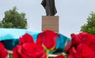 В Таразе отметили 81-ю годовщину Победы: сохранение памяти и уважение к ветеранам