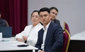 Обучение по коммуникациям и искусственному интеллекту для членов Президентского молодежного кадрового резерва в России