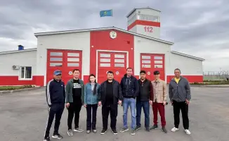 Массовая посадка деревьев в рамках акции "Таза Қазақстан" как вклад общества в охрану природы