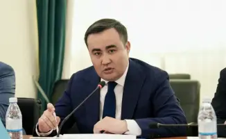 Ербол Туякбаев и Сурья Дева обсуждают защиту прав граждан в цифровизации социальной сферы