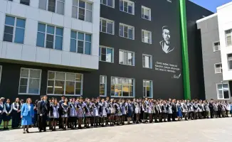Выпускники Абайской области: 6065 путевок в будущее