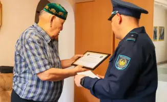 Ветераны в строю: полицейские ВКО отдают дань памяти и благодарности