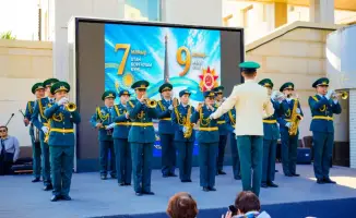 Патриотический концерт военнослужащих пограничной службы прошел на набережной Есиля