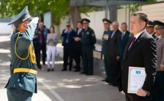Аким ВКО Нурымбет Сактаганов поздравил военнослужащих с Днем защитника Отечества