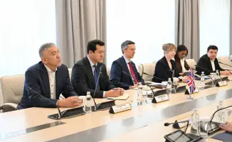 В Алматы прошла встреча между заместителем акима Нурланом Абдрахимом и Торговым комиссаром Великобритании Дэвидом Ридом