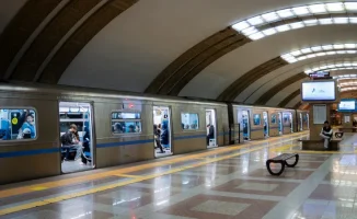 Сенатор Казахстана требует международной проверки системы метро Алматы после инцидента с задымлением