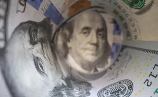 Увеличение курса доллара на 6 тенге в Казахстане: последствия для экономики и потребителей