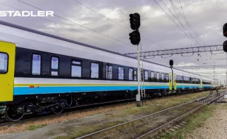 Сауранбаев прокомментировал, что новые вагоны Stadler улучшат комфорт поездок, но не ускорят путешествия между Алматы и Астаной, подчеркивая, что для быстрого перемещения лучше использовать самолеты.