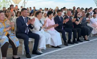 Туркестан: 52 выпускника и лучшие учителя на сцене!