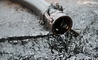 Штрафы для нефтяников: депутаты требуют закрыть лазейки в экопроверках