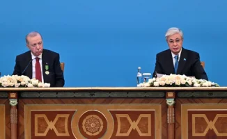 Президент Казахстана Касым-Жомарт Токаев объявил о начале строительства турецких школ в Астане и Алматы на пресс-конференции по итогам переговоров с президентом Турции.