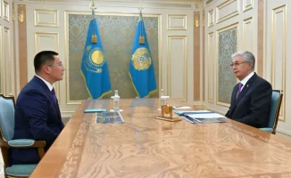 Токаев встречает нового акима Павлодарской области Асаина Байханова
