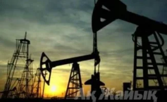 Атырау: Погружение в нефтяное время — редкие кадры, как капли нефти в историческом океане региона