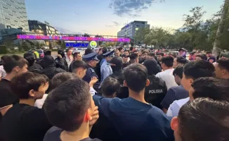Массовые протесты водителей авто с иностранными номерами в Атырау: последствия для местных властей и общественного порядка