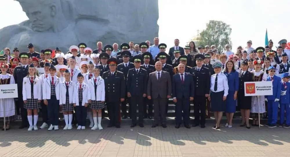 Казахстанская команда юных инспекторов движения одерживает победу на международном слете в Беларуси Атырау