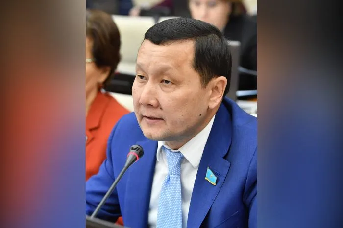 Депутат Атырау о криминале: "Где много денег, там и грязь" Атырау