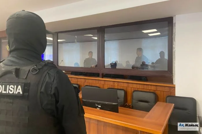 Судебное разбирательство: видеозаписи дела об убийстве семьи в Жангелдине Атырау