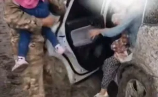 Эвакуация людей с размытой трассы под Атырау: последствия для дорожной безопасности и инфраструктуры региона