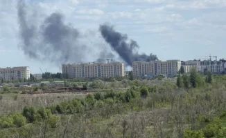 В Есильском районе Астаны разгорелся пожар: читатели прислали фотографии с клубами чёрного дыма