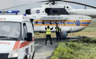 Вертолет МЧС экстренно доставил пенсионера из Миялы в Атырау