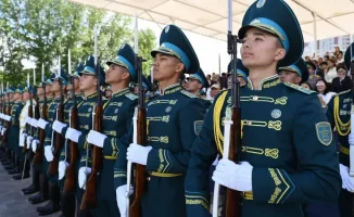 Казахстанские военные выпускники получат новые звания: шаг к модернизации армии страны