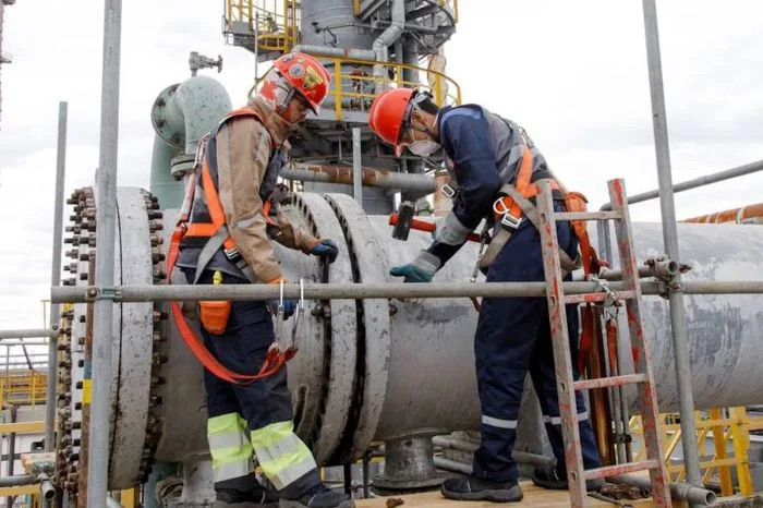 АНПЗ возобновил переработку нефти после ремонта Атырау