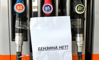 Кыргызстан столкнулся с дефицитом бензина вслед за Россией