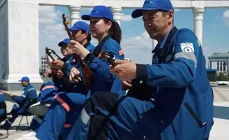 «Эмбамунайгаз» зазвучал как струны домбры: кюй Курмангазы в исполнении нефтяников в день праздника музыки и традиций