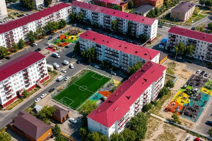 Атырау: город, где мечты детей взлетают на новых площадках! Атырау