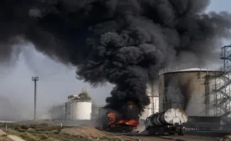 Пламя вспыхнуло у нефтяных резервуаров Мангистау
