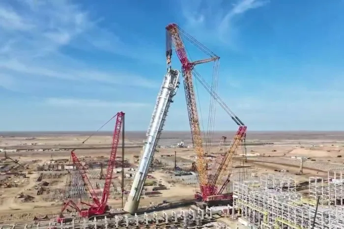Гигантская колонна на заводе «Силлено»: что скрыто внутри? Атырау