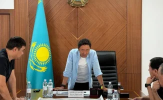 В Атырау ночное небо затянулось смогом: кто пронзает тьму кислым дыханием?