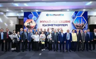 От слесарей до руководителей: сотни нефтяников Казахстана получили награды