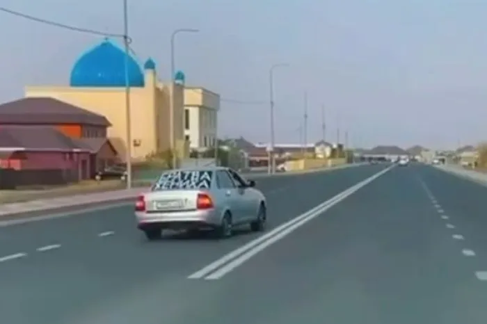 Свадебный кортеж в Атырау: полиция вмешивается в традиции и соблюдение правил дорожного движения Атырау