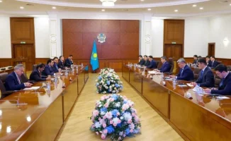 На Кашагане состоялась встреча министра энергетики Казахстана Болата Бектенова с катарскими инвесторами, на которой обсуждались сроки запуска новых газоперерабатывающих заводов. По словам Бектенова, реализация проектов позволит значительно увеличить объем