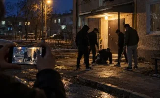 Агрессия молодежи: инцидент в Атырау поднимает вопросы о культуре взаимоуважения и общественном порядке