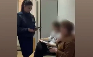 Наказание матери за мат дочери в прямом эфире TikTok в Атырау